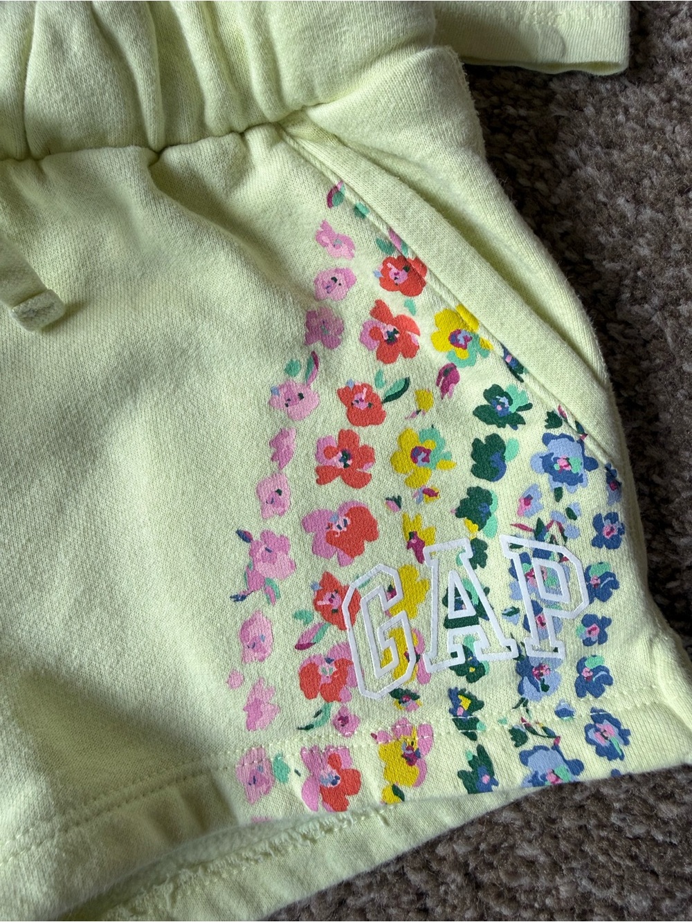 GAP Girls Tee & Shorts Set (XS) - Picture 2 of 5